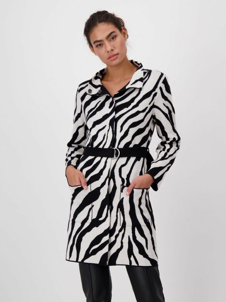 Abrigo de punto jacquard Monari con cinturón negro